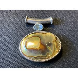 925 Sterling Silver Topaz and Abalone 16grams Pendant